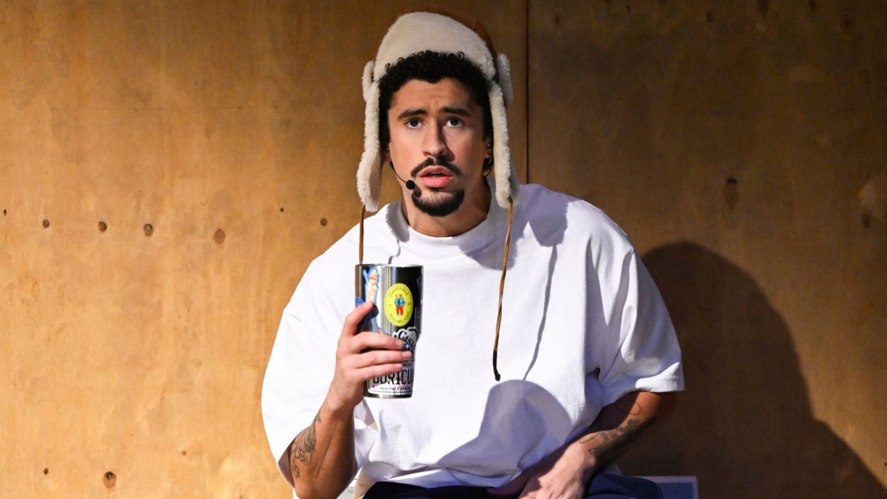 Perché Bad Bunny si è rifiutato di andare in tournée negli Stati Uniti con Debí Tirar Más Fotos Tour? Ecco cosa sappiamo.
