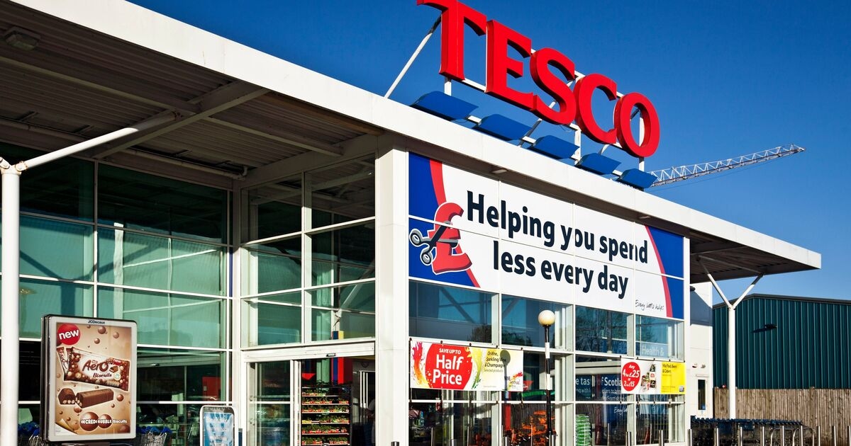 El NHS insta a los compradores de Tesco a leer las etiquetas importantes en las tiendas
