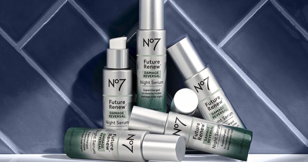 £10 off No7 Future Renew at Boots with this great offer