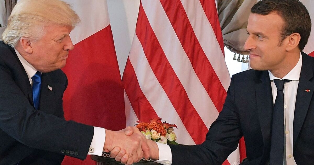 Presa di ferro: stringere la mano come Donald Trump potrebbe aumentare le possibilità di lunga vita