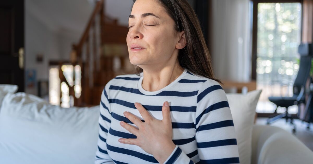 Red flag cancer symptoms you may notice while and after eating