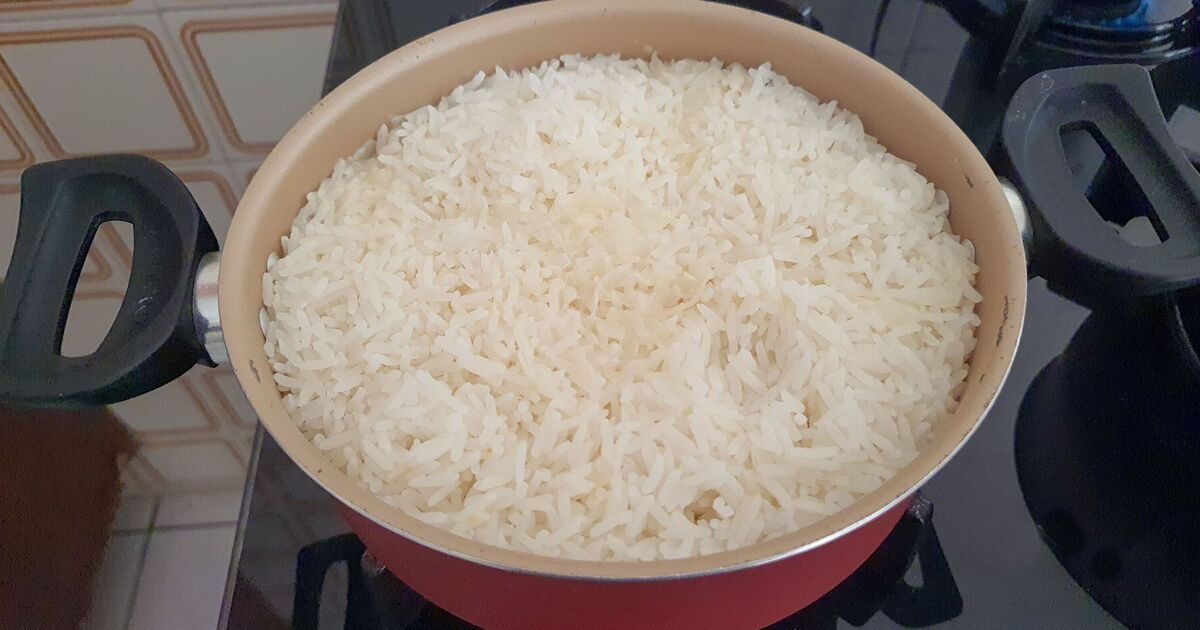 A atualização de 1 ingrediente pode deixar o arroz com um sabor delicioso e melhorar sua saúde