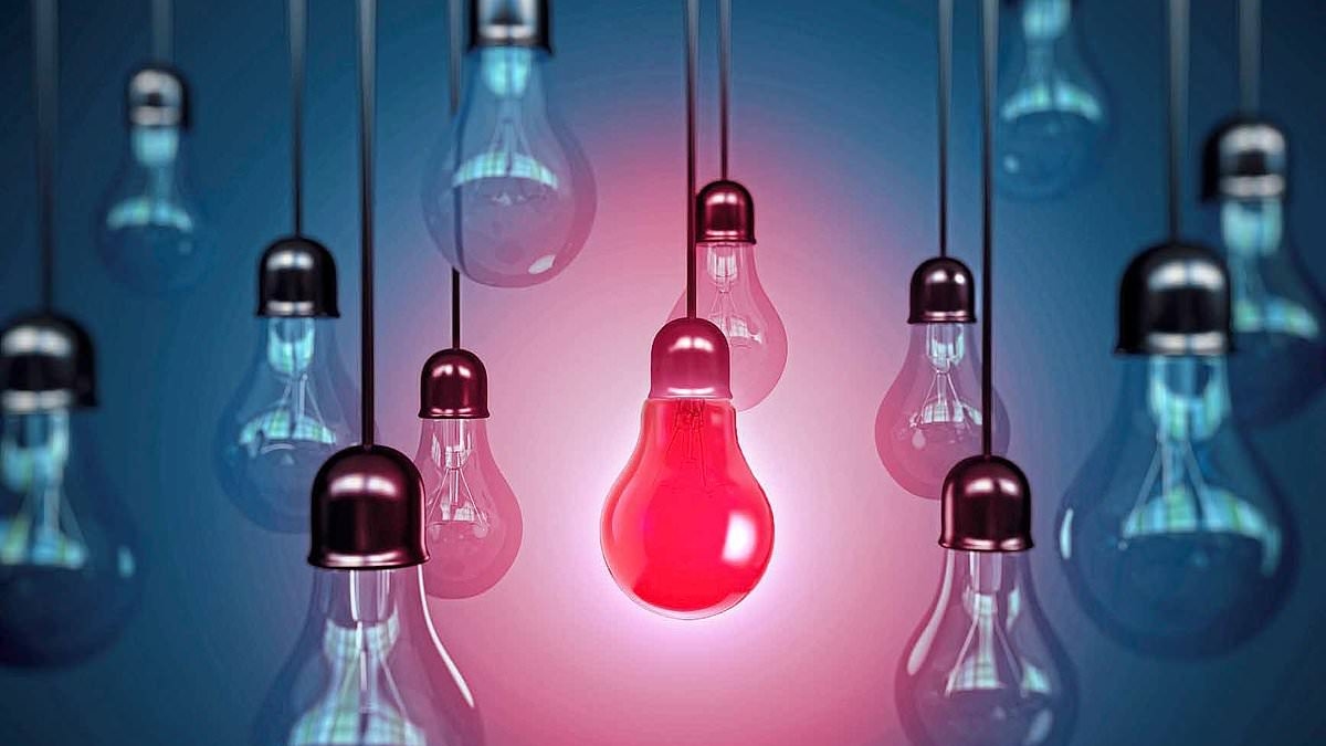 Como trocar suas lâmpadas antigas por novas lâmpadas LED aumenta o risco de diabetes, obesidade e até demência - conforme especialistas revelam ligação perturbadora entre lâmpadas modernas e doenças
