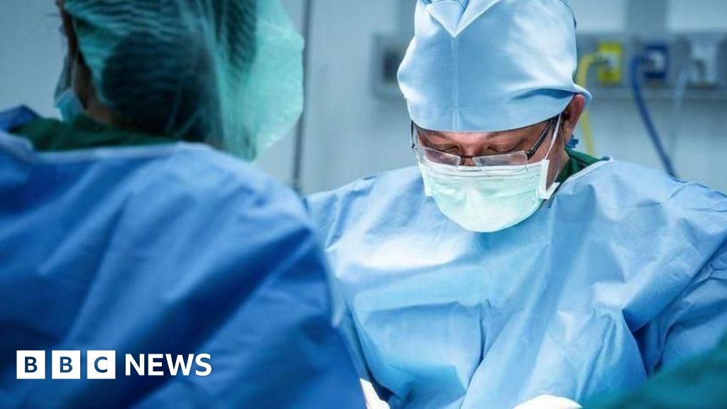 NHS plant „undenkbare“ Kürzungen zur Bilanzierung