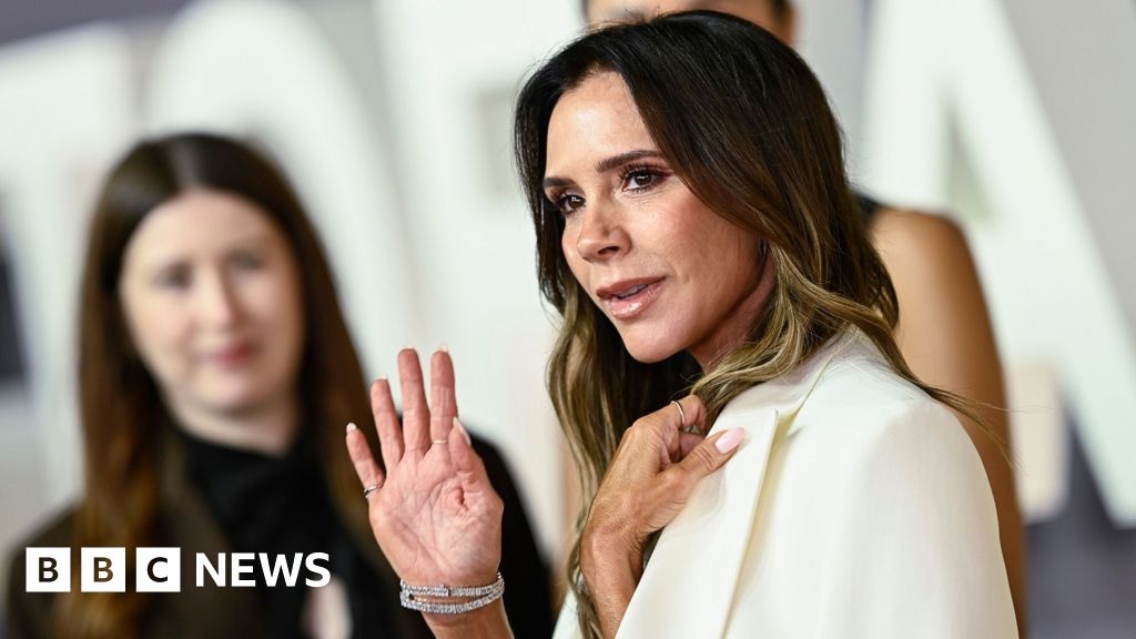 Victoria Beckham, yeme bozukluğumun beni yalan söylemede iyi yaptığını söylüyor
