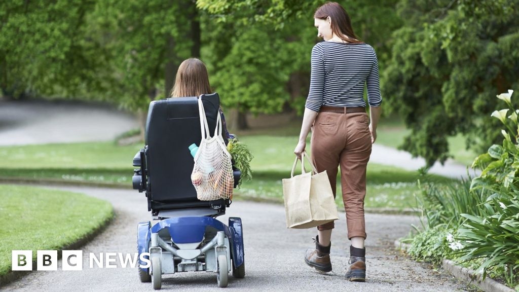 Doing nothing on social care 'untenable', MPs warn