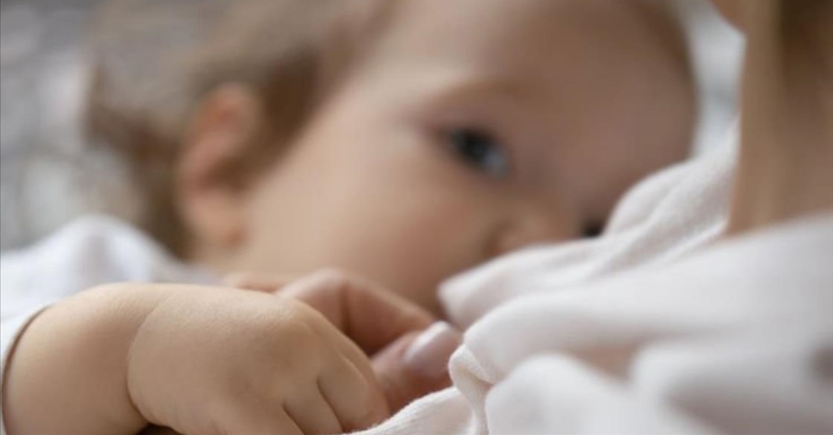 « L'allaitement maternel protège également la mère et le bébé de l'obésité »