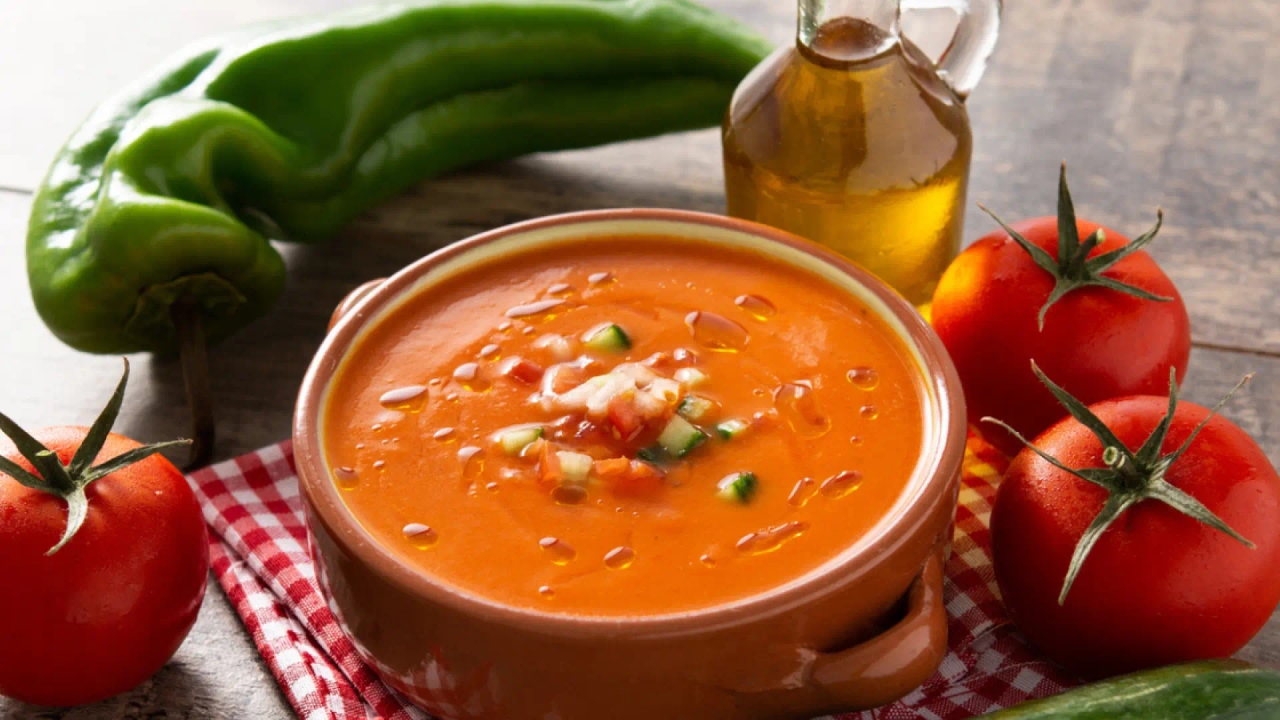 Isabel Viña, Ernährungsberaterin: „Gazpacho kann unser bester Verbündeter sein, um hydriert zu bleiben.“