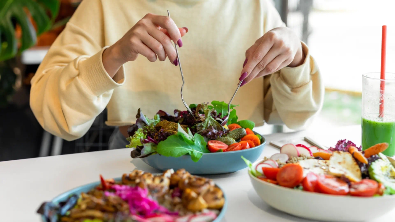 This is the diet that reduces the risk of breast cancer, according to an expert: "There are no miracle foods."