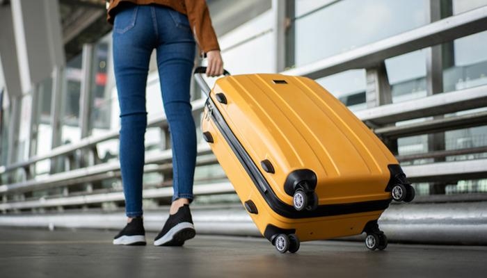 Frequente reizigers, opgelet! Nieuw onderzoek: die wielen zijn 58 keer vuiler dan een openbaar toilet!