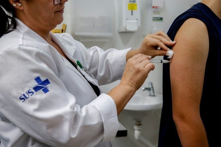 La mancanza di vaccini è un problema per oltre il 30% dei comuni brasiliani, afferma un sondaggio