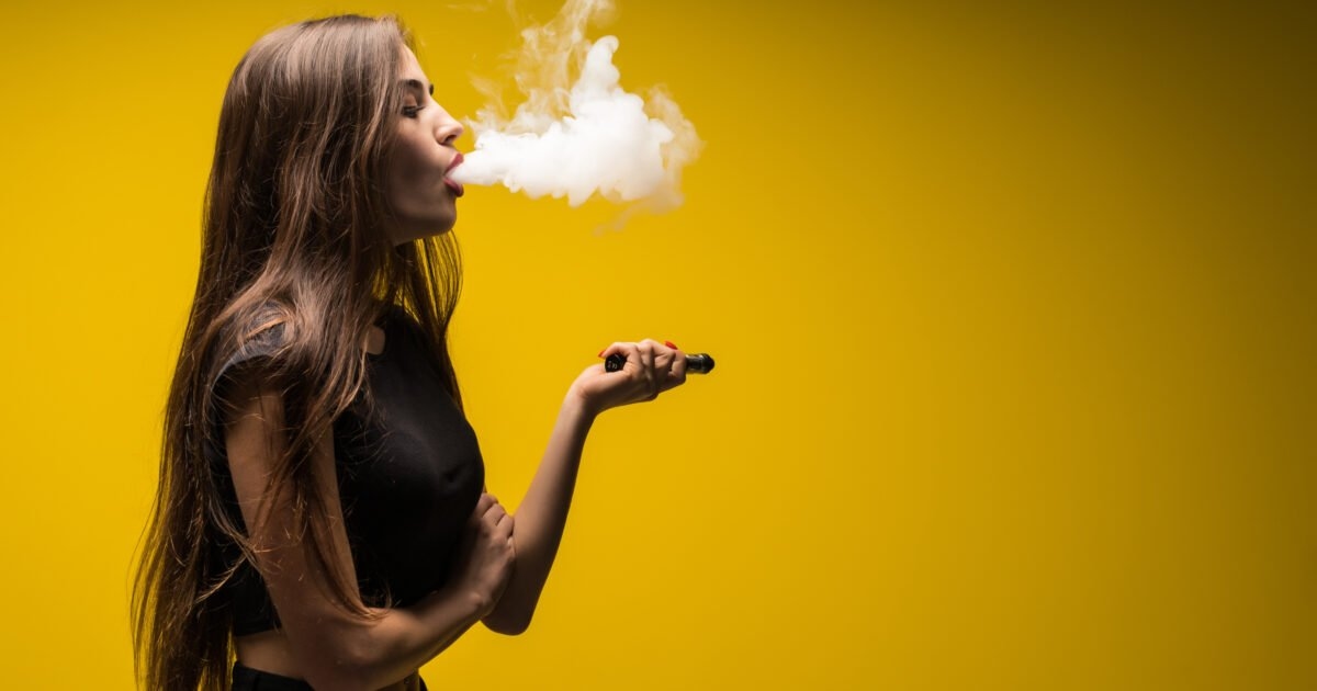 Young man becomes influencer to fight vaping after cancer diagnosis