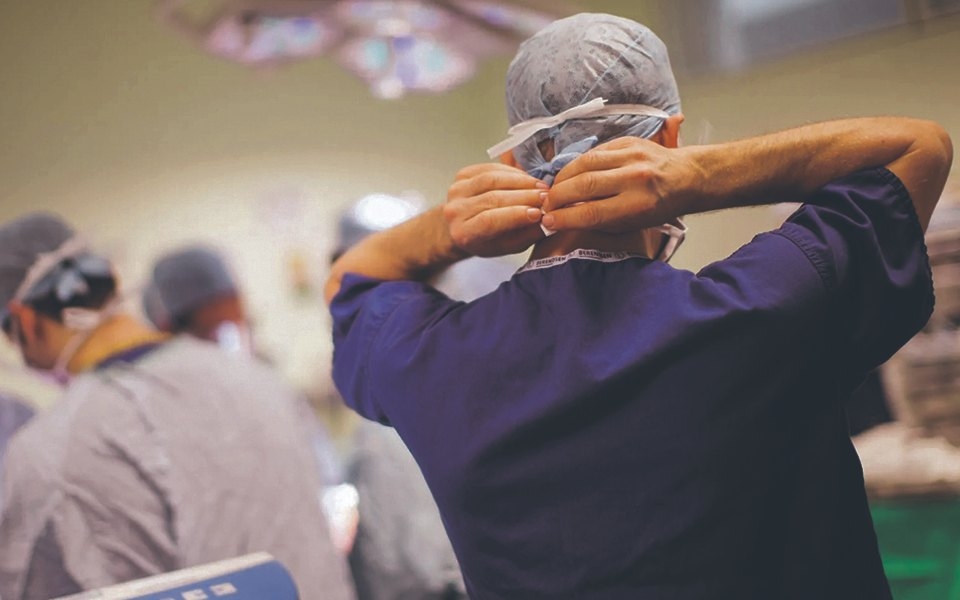Government begins negotiating the organization of nurses' working hours