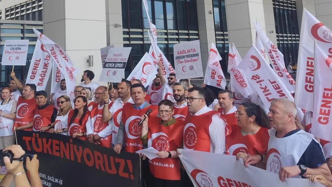 Les travailleurs de la santé ont exprimé leurs revendications à Edirne avant la convention collective