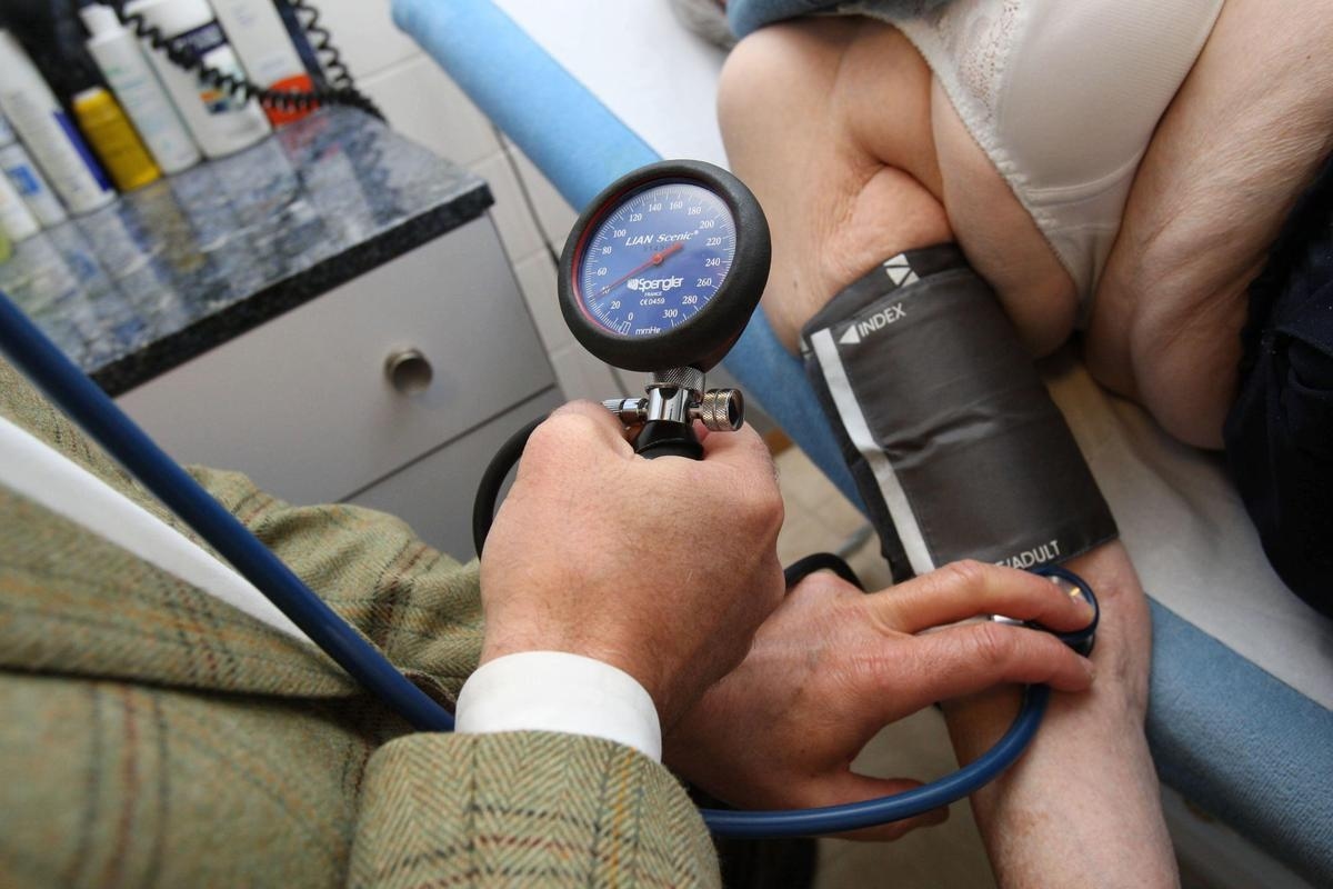Deutschland: Ab Montag steht ein Arzt vor Gericht, der des Mordes an 15 Patienten verdächtigt wird.