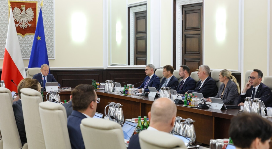 Zakaz sprzedaży alkoholu na stacjach paliw? Rząd dał jasny sygnał