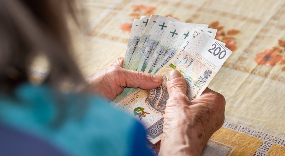 Aylık 450 PLN. Yeni düzenlemeler ücretsiz konaklama imkânını sınırlandırıyor.