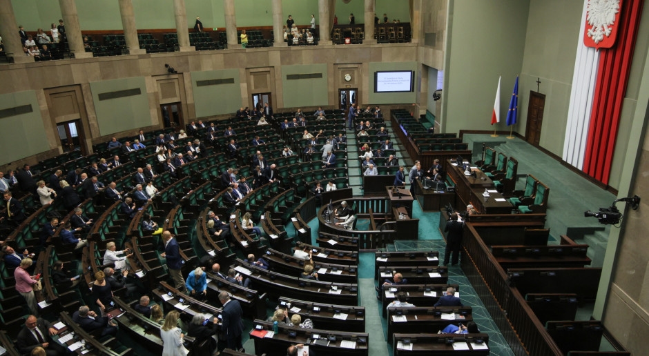 Uma criança de 13 anos irá a um psicólogo sem o consentimento dos pais? O Sejm está trabalhando em um projeto de lei revolucionário