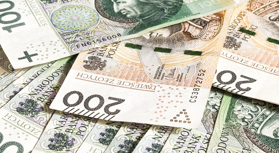 1.046,76 PLN mehr. Ab dem 1. Juli: 8.345,35 PLN. Bei diesen Wettbewerben kann es nicht weniger geben