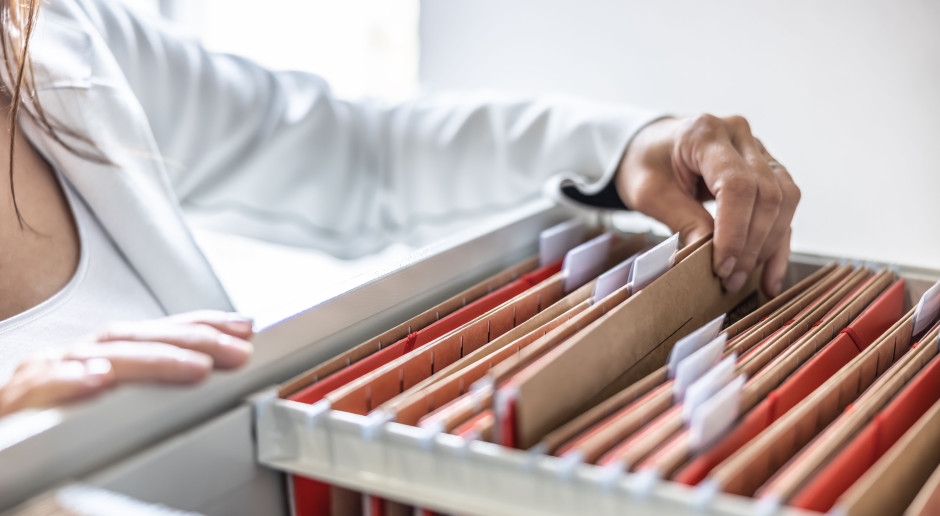 Der Nationale Gesundheitsfonds wird Strafen verhängen, wenn keine Verbindung zur zentralen elektronischen Registrierung hergestellt wird. Änderungen ab nächstem Jahr