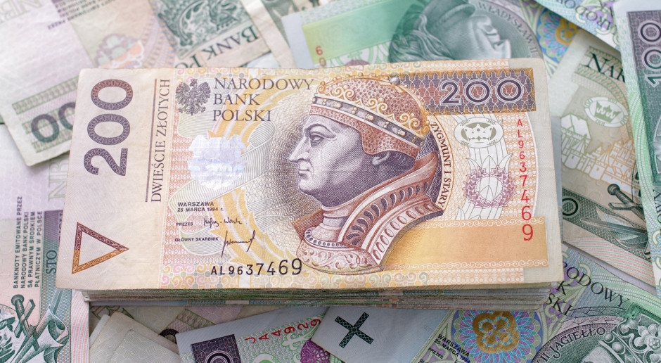 PLN 674 por mês e 7 outros benefícios. Inscrições abertas em 1º de julho.