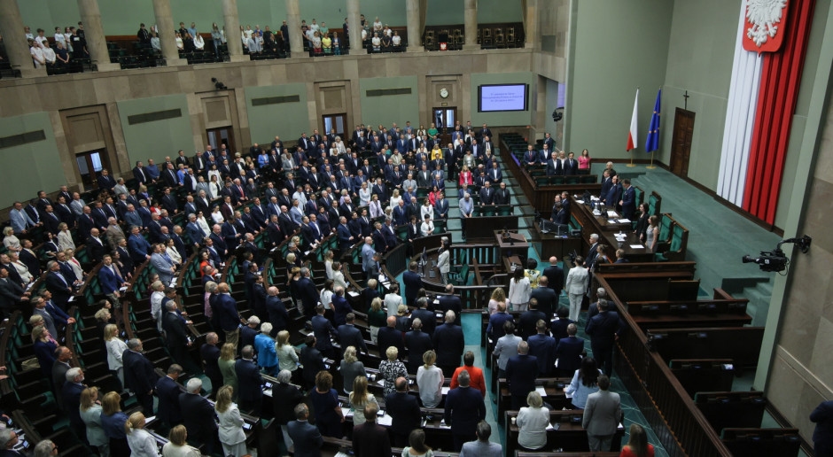 Discussão no Sejm sobre a privatização da saúde. Resolução do PiS rejeitada em primeira leitura.