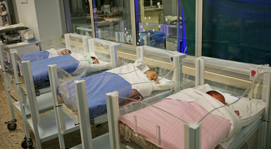 W 2025 r. liczba urodzeń znów spadnie o kilka tysięcy. "To nie jest kryzys, ale wyzwanie"