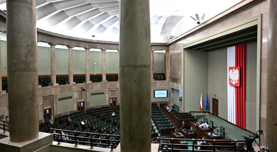 Tusk's coalition lacked a majority. A key reform was suddenly dropped from the ballot.