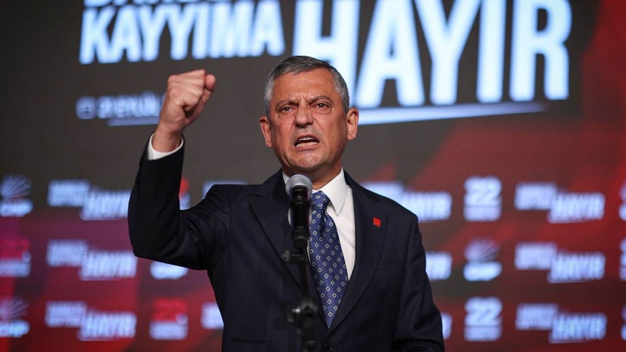 Hier is de PM- en YDK-lijst van Özgür Özel!
