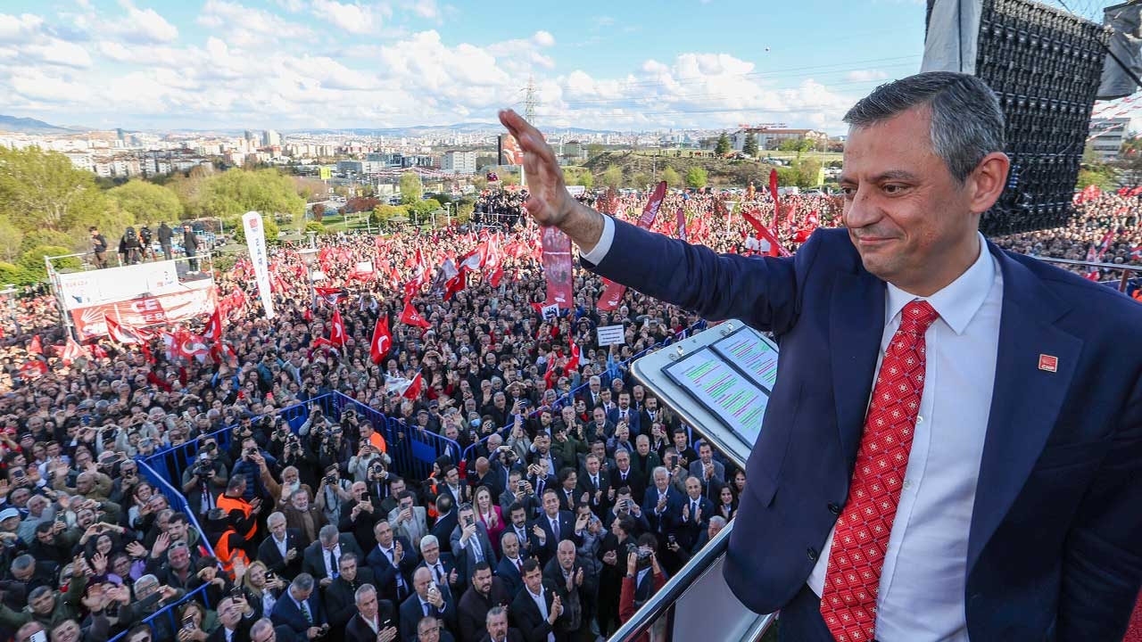 Call from Özgür Özel to Konya rally