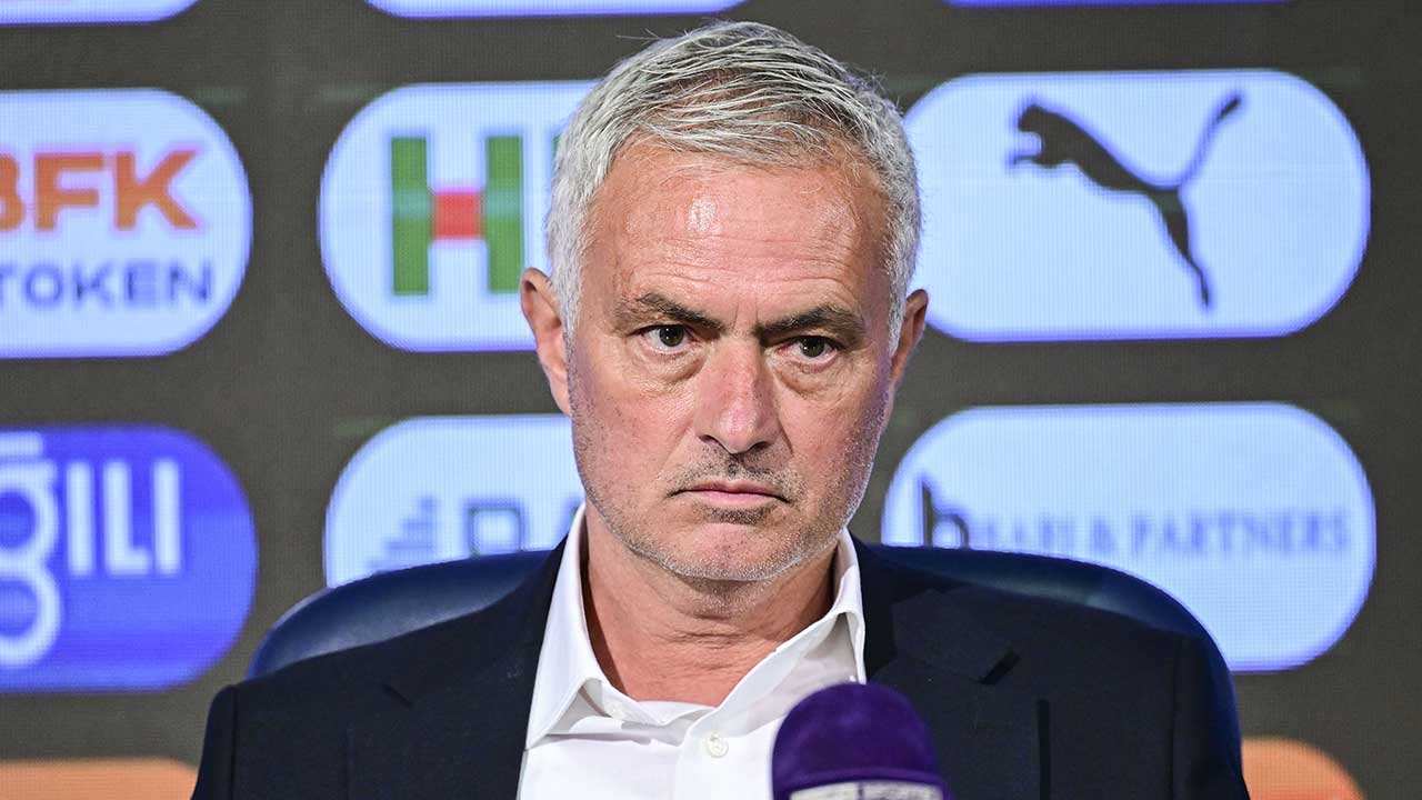 Mourinho ogłasza, że ​​zawodnicy opuszczają drużynę