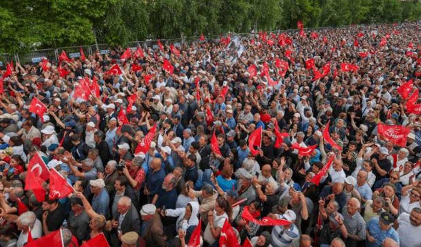 AKP Bayburt'u ikna edemedi