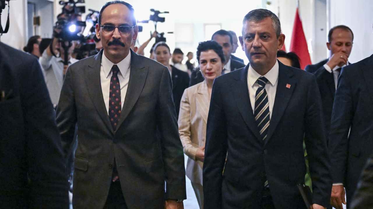 İbrahim Kalın besucht Özgür Özel für eine „Türkiye ohne Terrorismus“