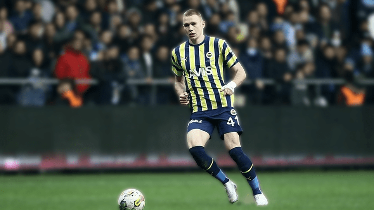 Eski Fenerbahçeli Attila Szalai Süper Lig'e geri döndü