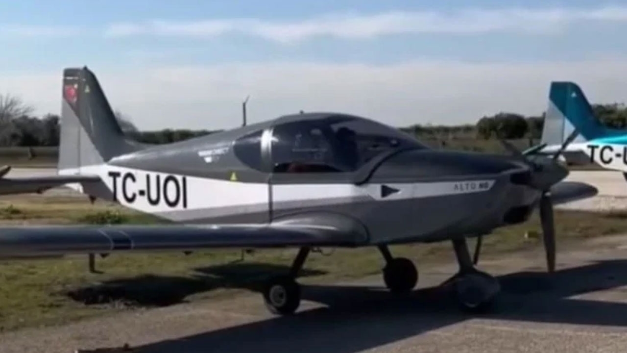 Samolot szkoleniowy rozbił się w Adanie, pasażer i pilot zostali poważnie ranni