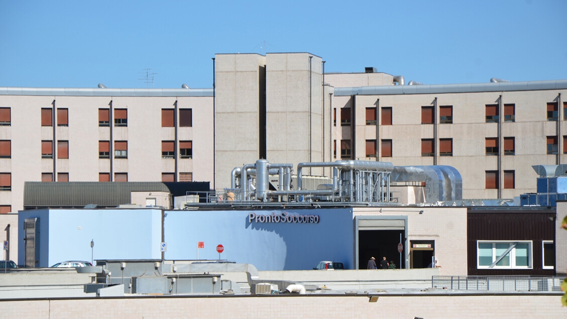 In Arezzo liegt ein Patient mit West-Nil-Virus im Krankenhaus; die Infektion liegt außerhalb der Toskana.