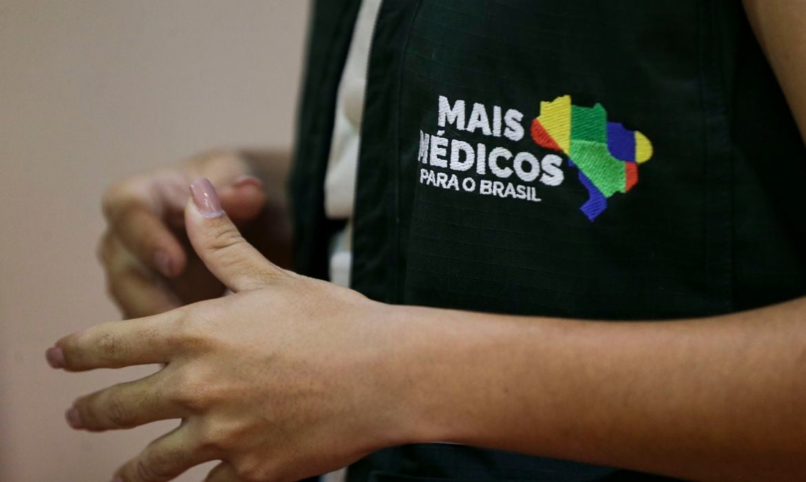A resposta da China à decisão dos EUA de suspender vistos por causa do Mais Médicos