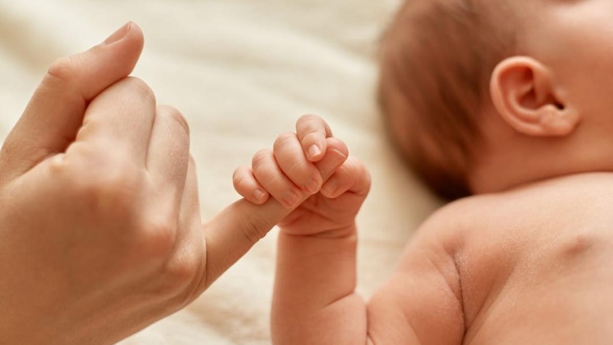 Pelle a pelle: l'abbraccio che cambia tutto