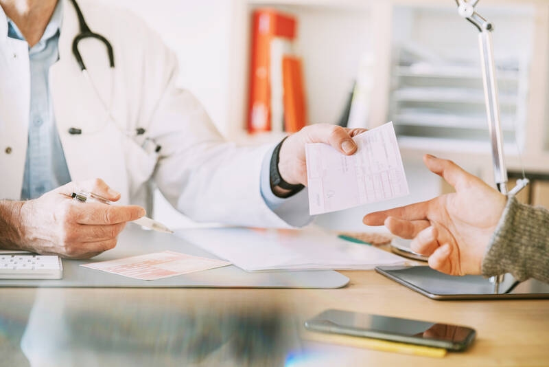 Adherence instead of compliance: A new perspective on therapy adherence