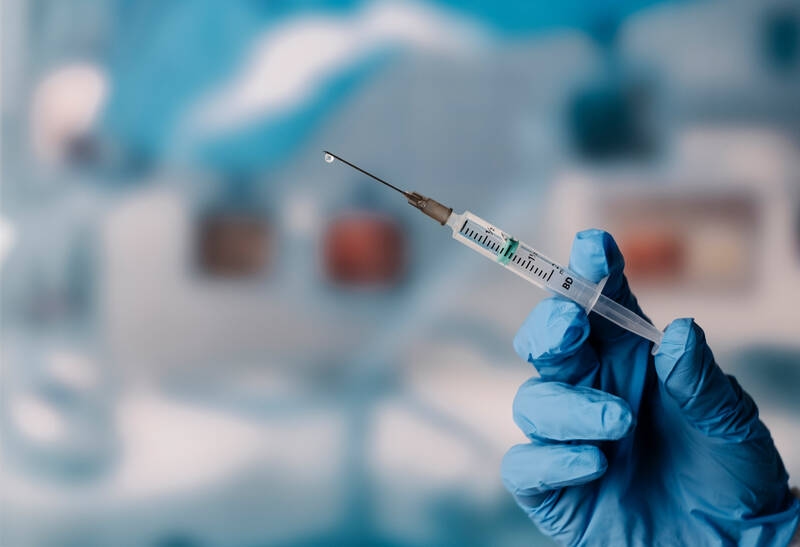 Rischio di encefalite: l'EMA modifica le raccomandazioni sui vaccini contro la varicella