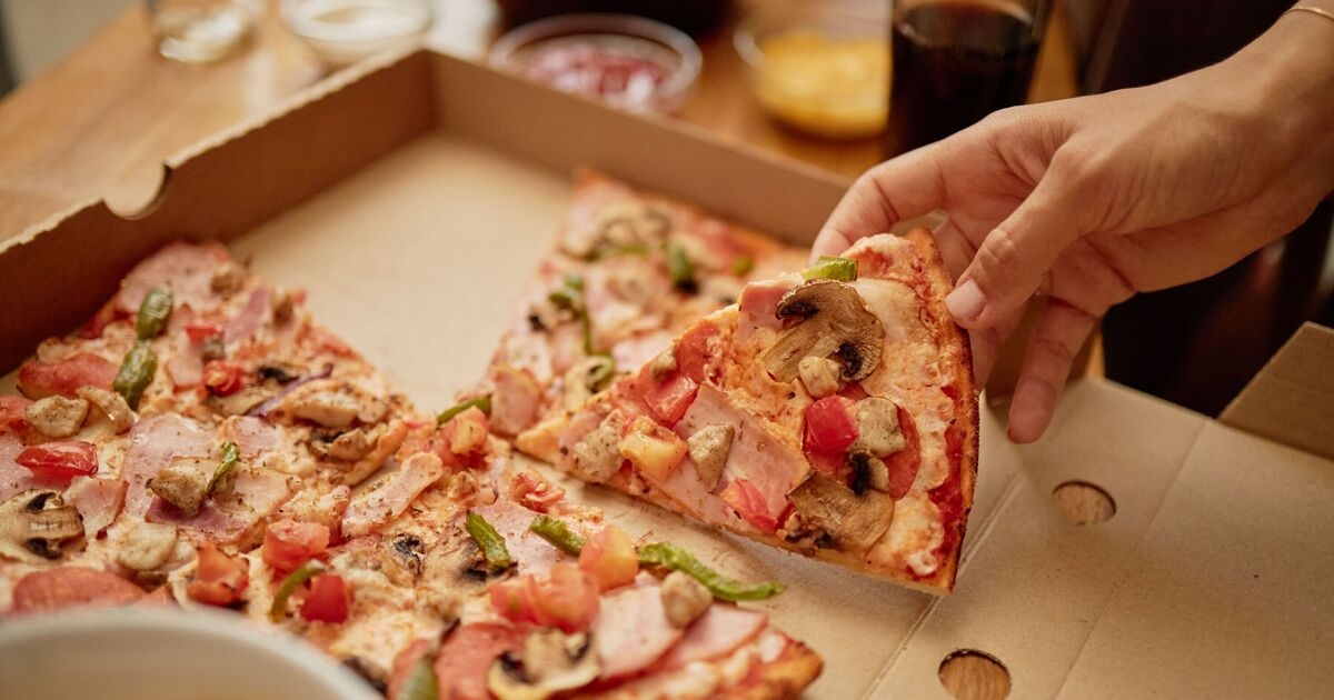 La pizza réchauffée a un goût frais et croustillant si vous utilisez la méthode Domino's
