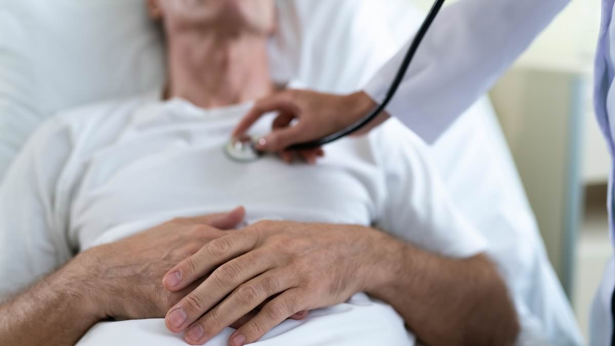 Gli esperti individuano un sintomo comune che aumenta di SEI VOLTE la probabilità di morire in ospedale