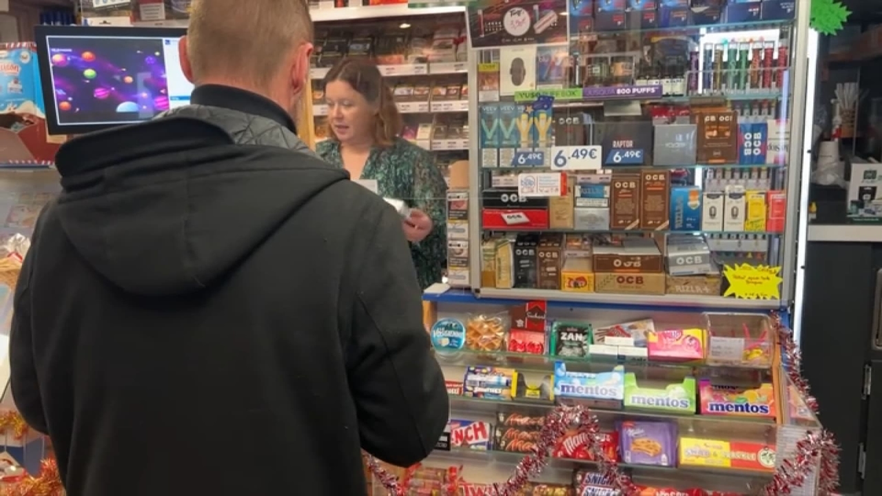 Cigarette packs at €25 by 2032?: "Tobacconists are subjected to punitive taxation"