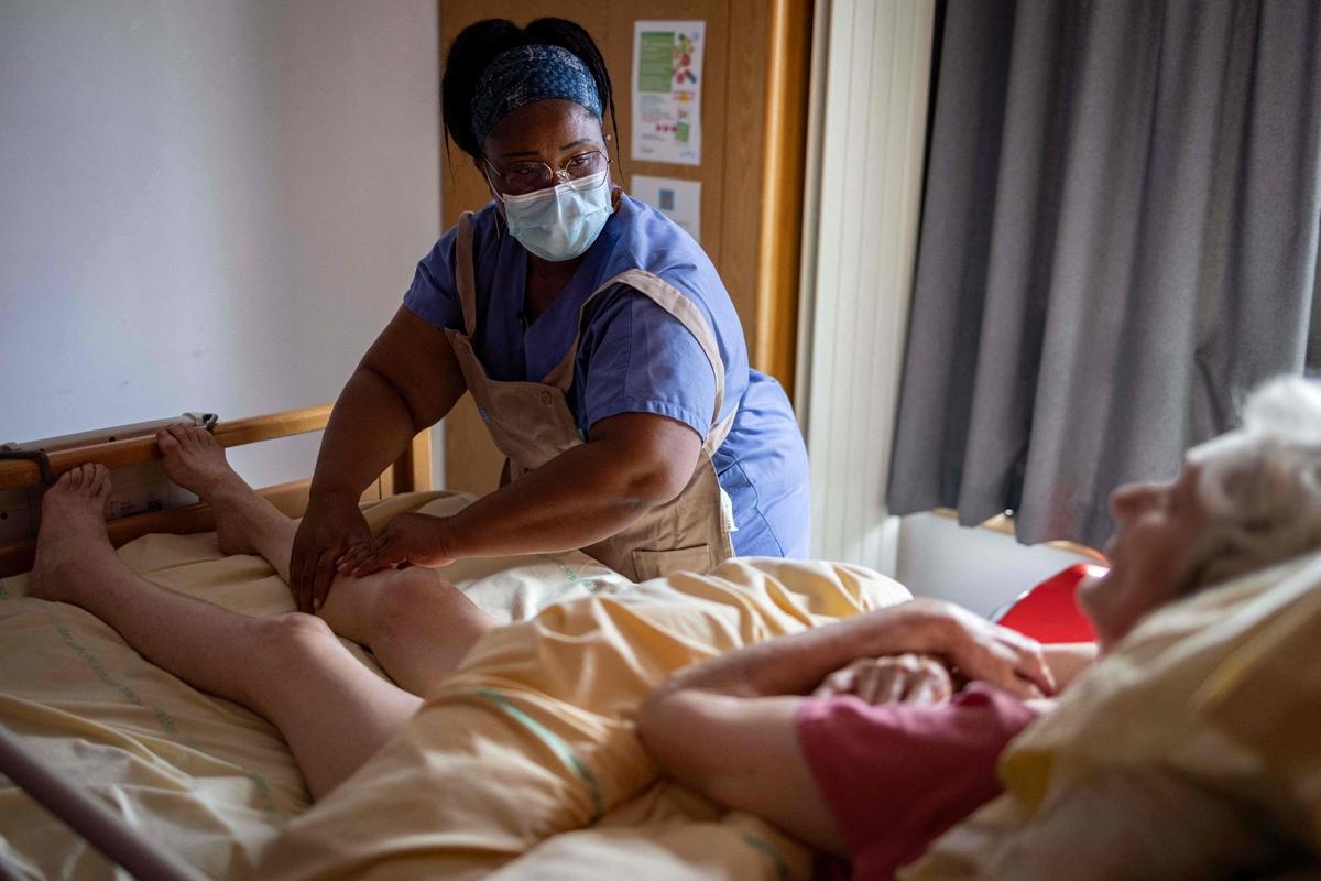 In palliative care, death is not their daily reality: "We add life to days."