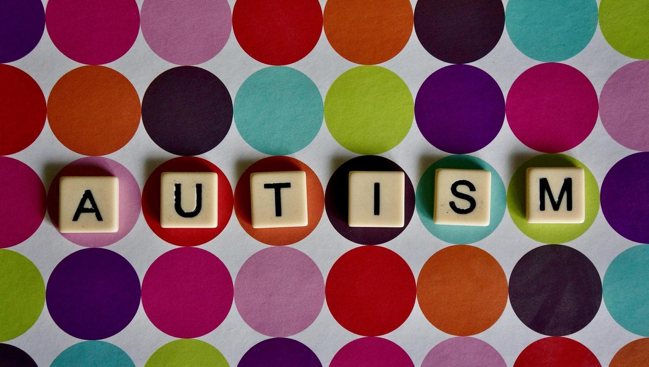 L’autismo non è solo dei bambini: raddoppiano i casi tra i 15 e i 39 anni